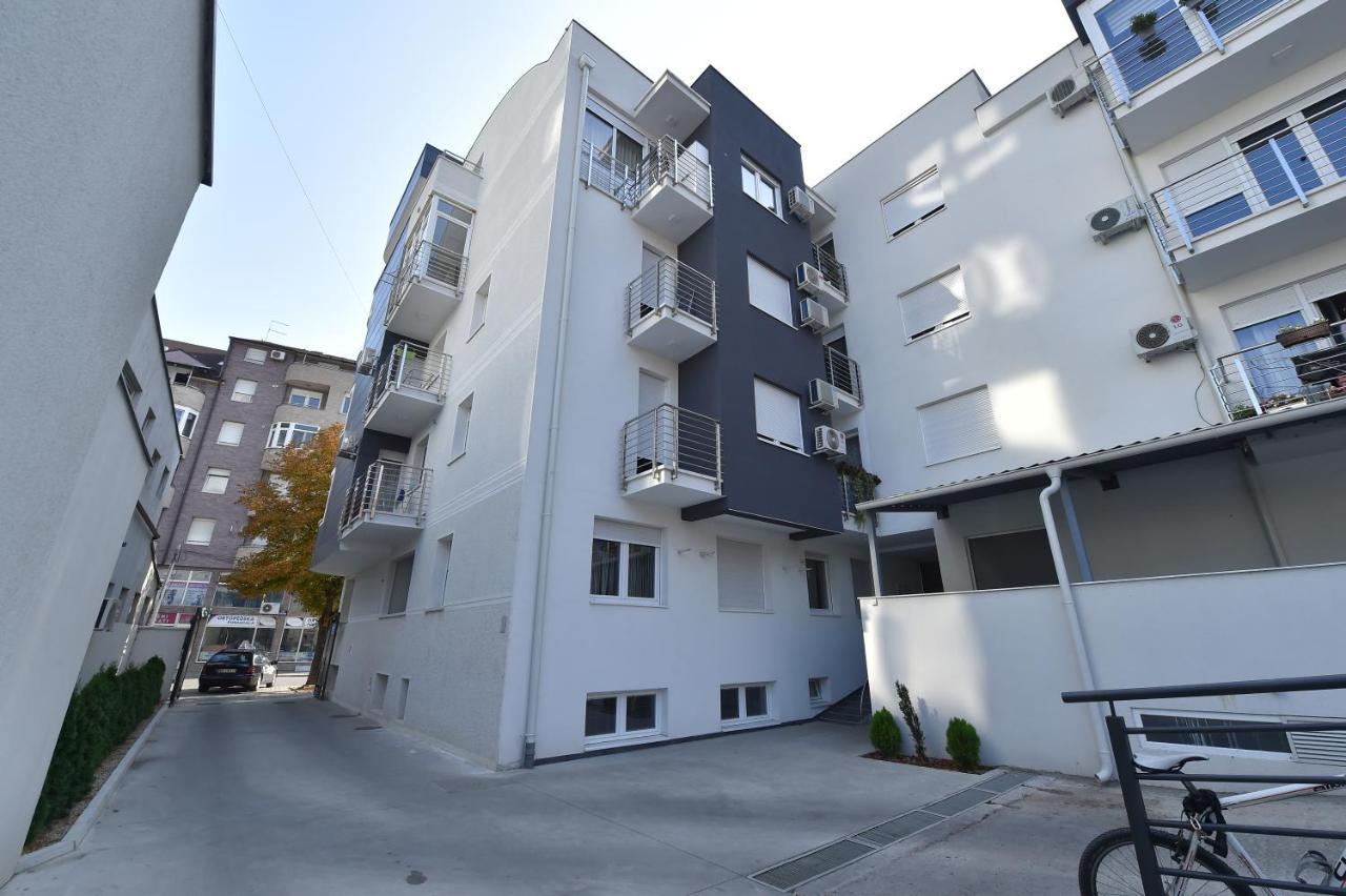 Apartment Sinisa With Garage Novi Sad Exterior photo