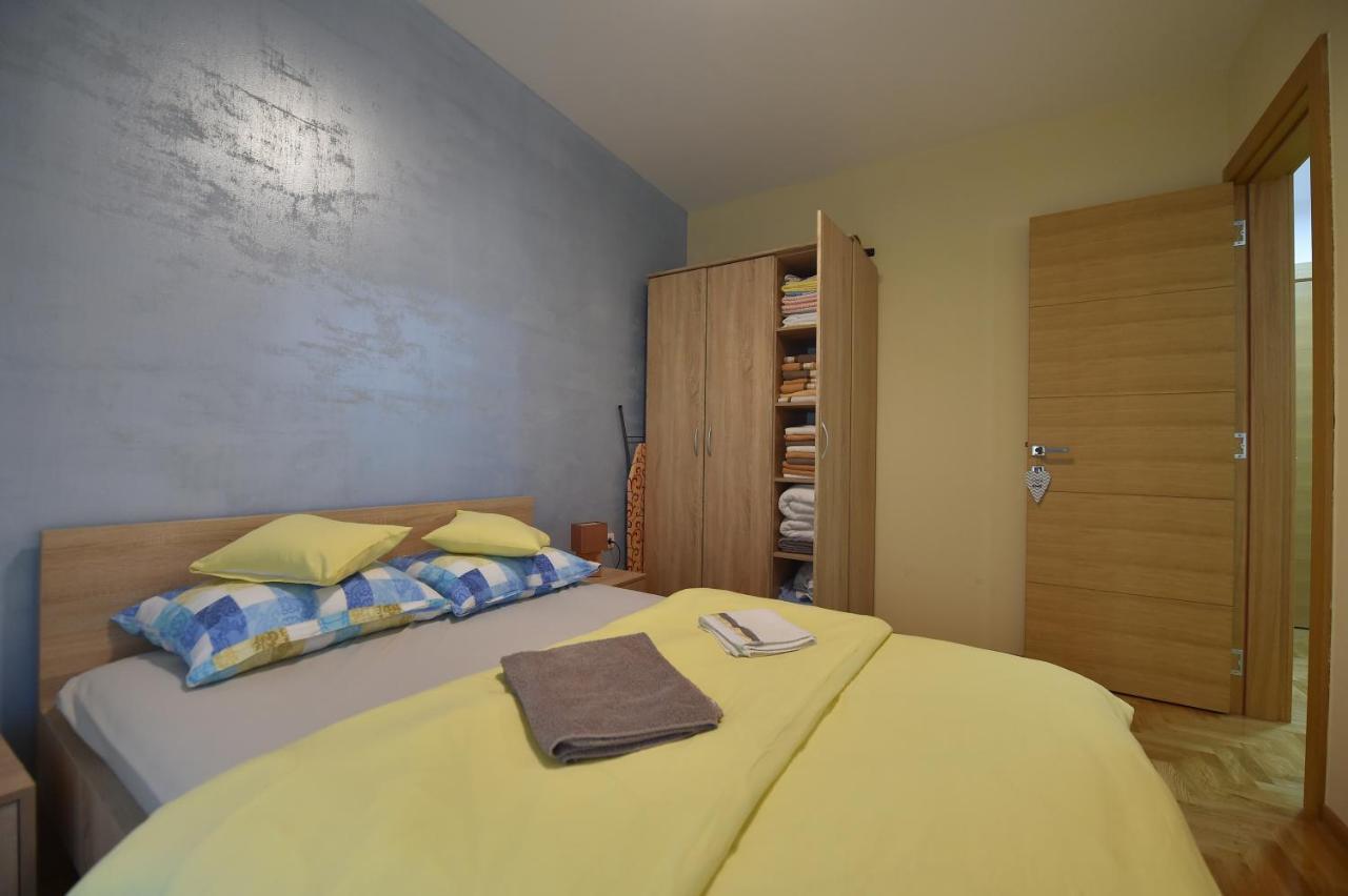 Apartment Sinisa With Garage Novi Sad Exterior photo