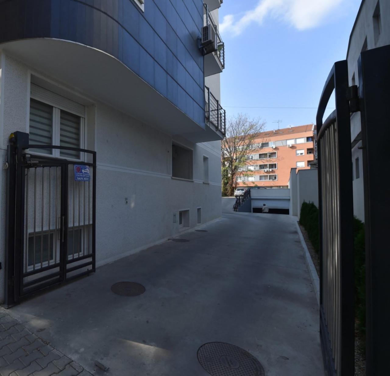 Apartment Sinisa With Garage Novi Sad Exterior photo