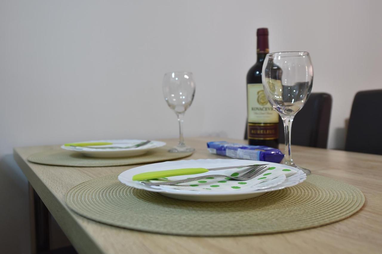 Apartment Sinisa With Garage Novi Sad Exterior photo